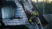Carmichael apartment fire displaces residents