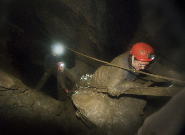 FL-CAVE-LADDER.jpg