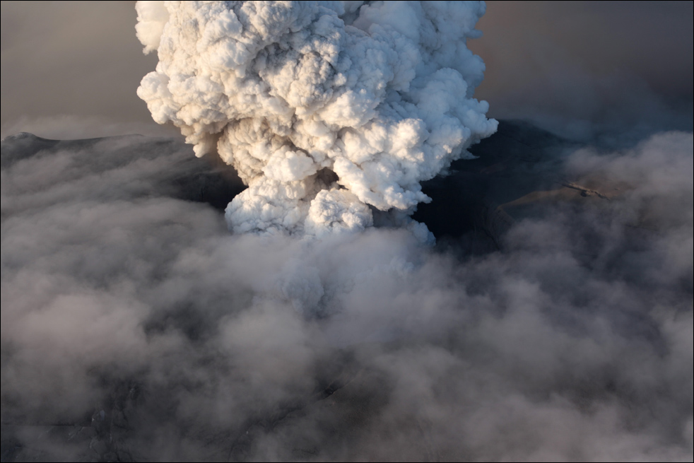 volcano_two02.jpg