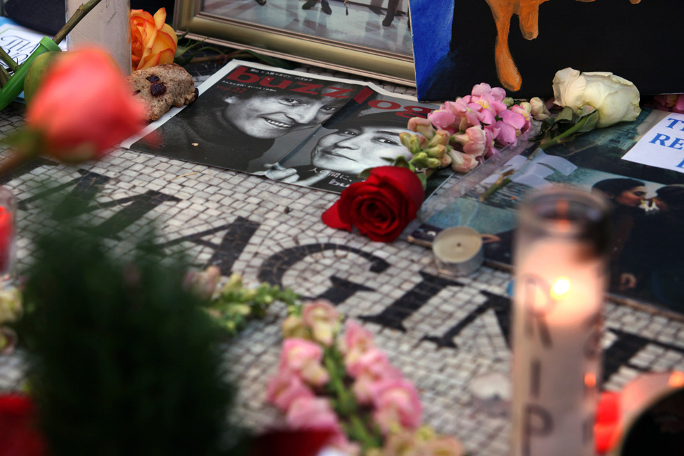 lennon_anniv_02.jpg