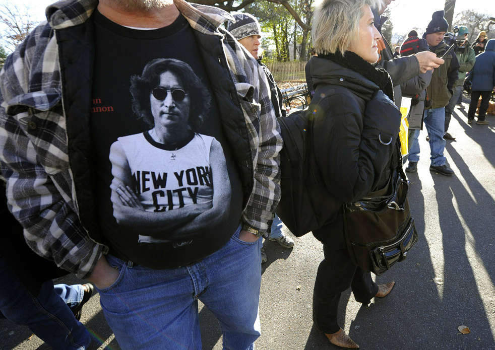 lennon_anniv_08.jpg