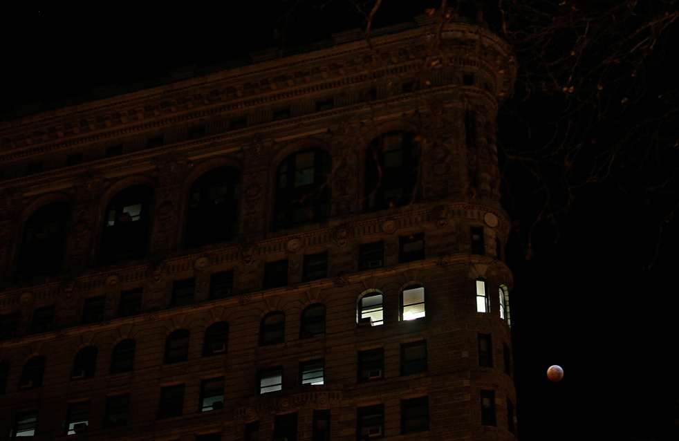 solstice_eclipse_04.jpg