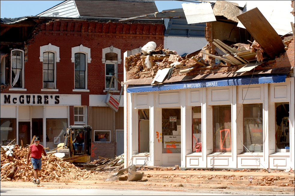 midwest_tornado07.jpg
