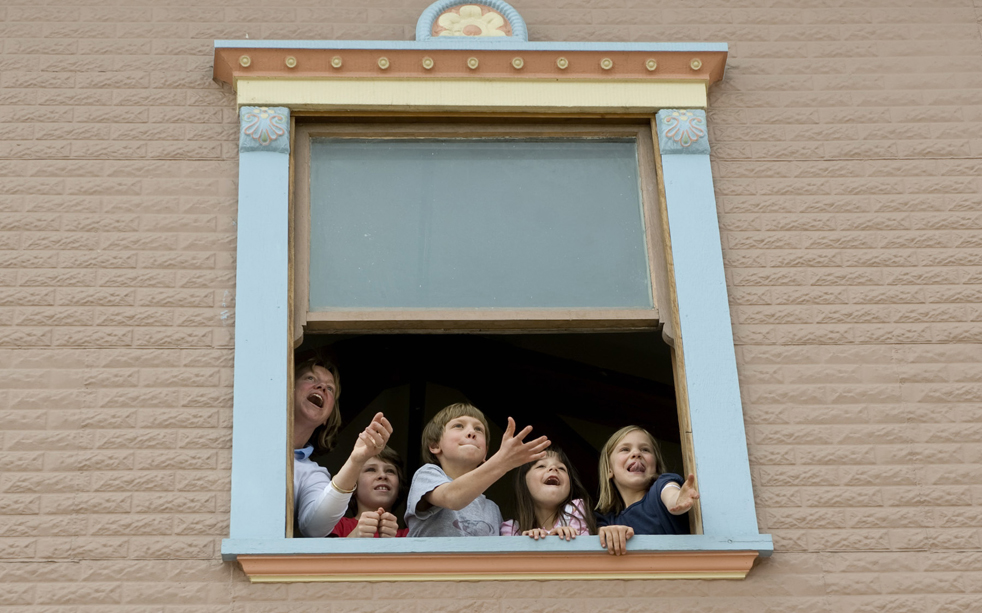tour_frame03.jpg