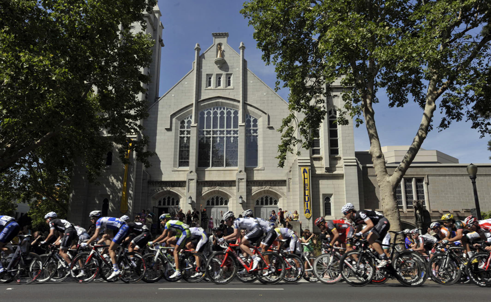 tour_frame18.jpg