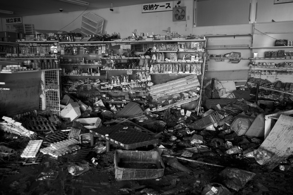 dg_abandoned_13.jpg