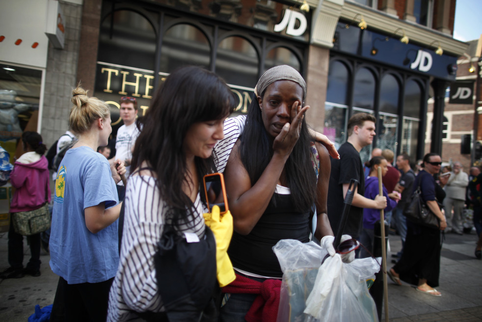 britain_riot_cleanup_09.jpg
