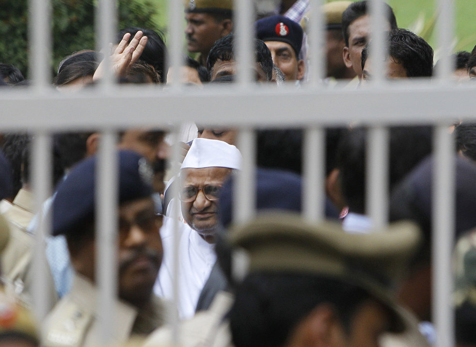 india_corruption_02.jpg