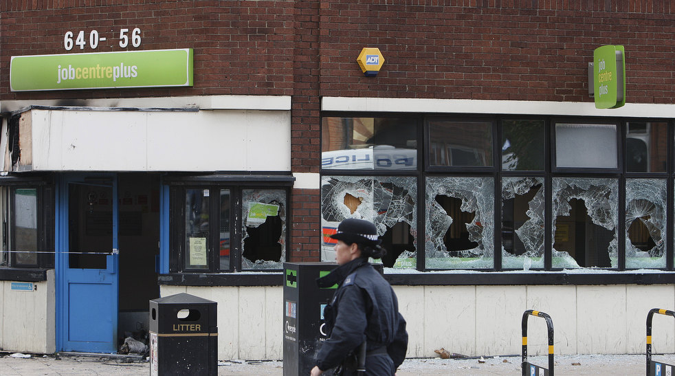 tottenham_riot_06.jpg