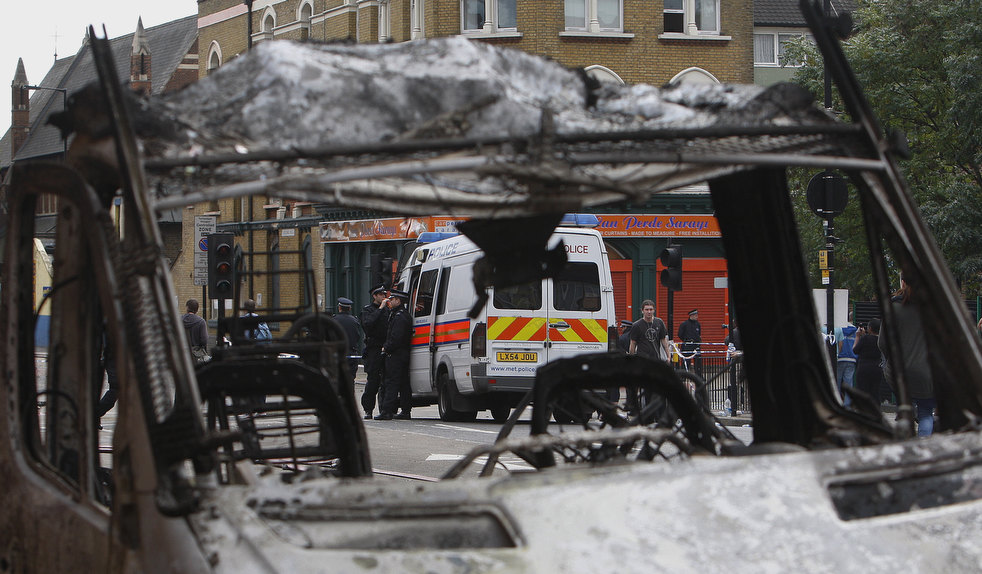 tottenham_riot_09.jpg