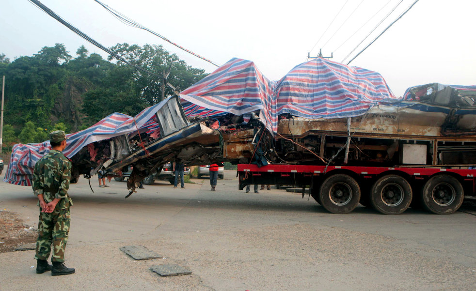 china_train_crash_07.jpg