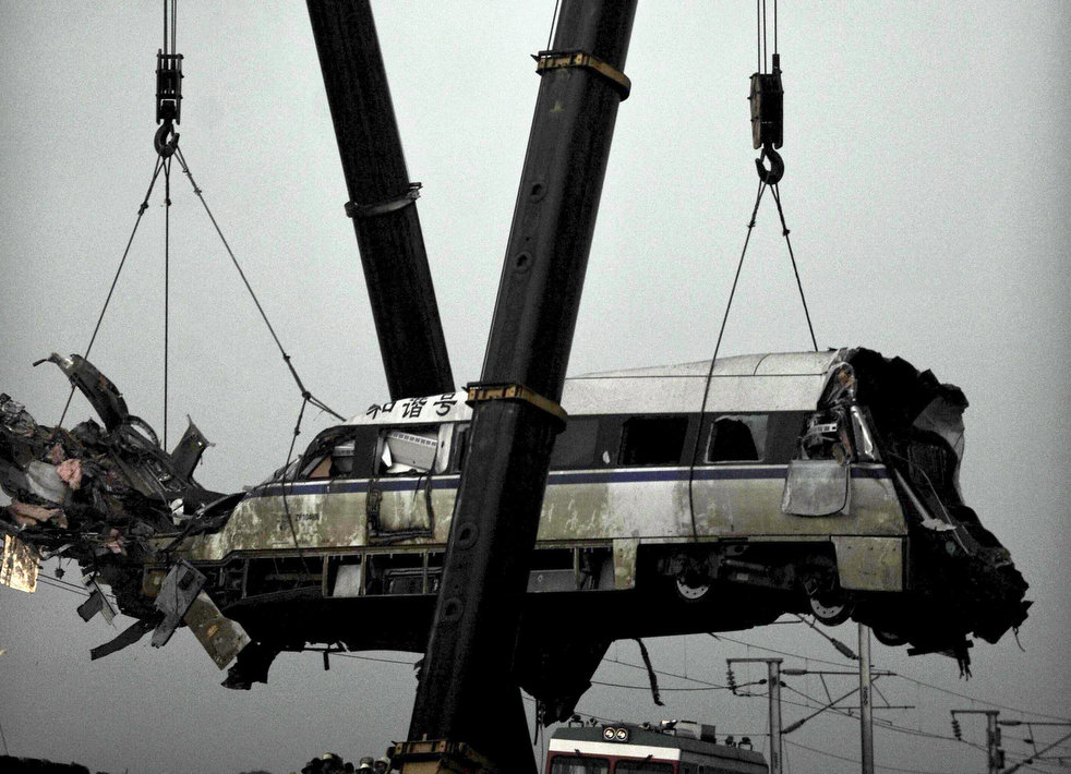 china_train_crash_12.jpg