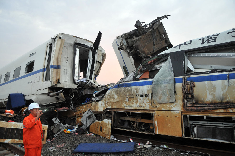 china_train_crash_18.jpg