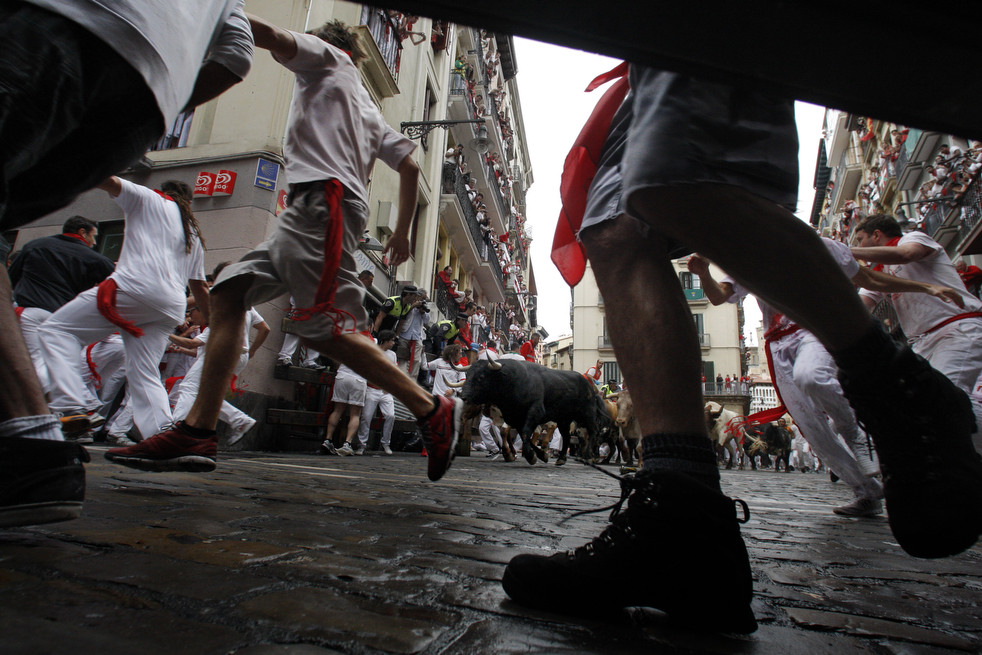 running_bulls_10.jpg