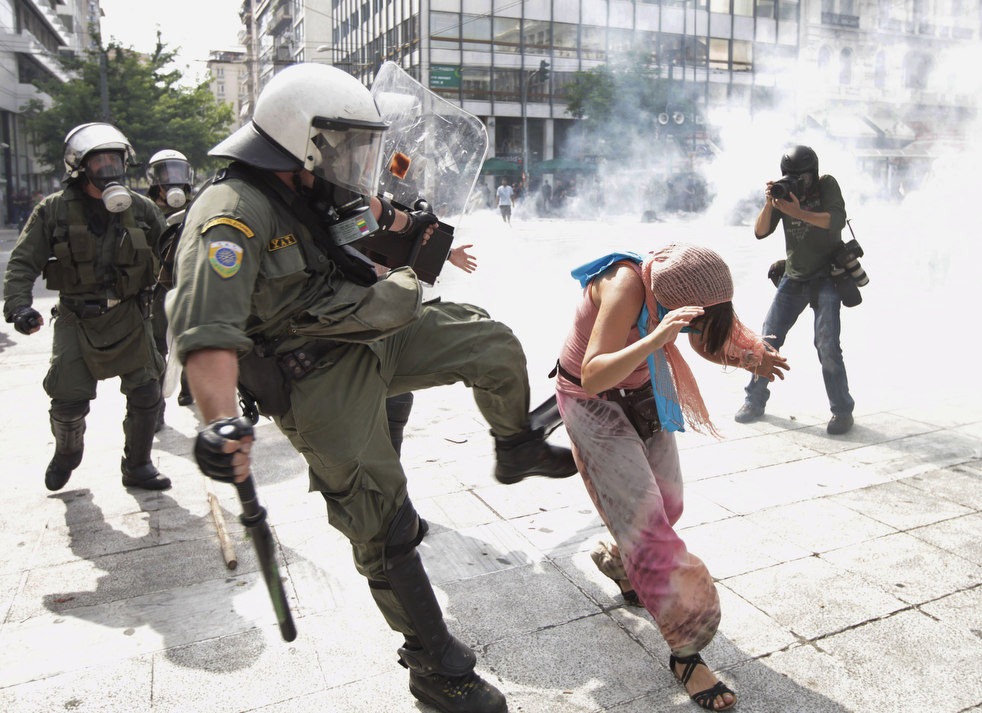 greece_financial_0615_18.jpg