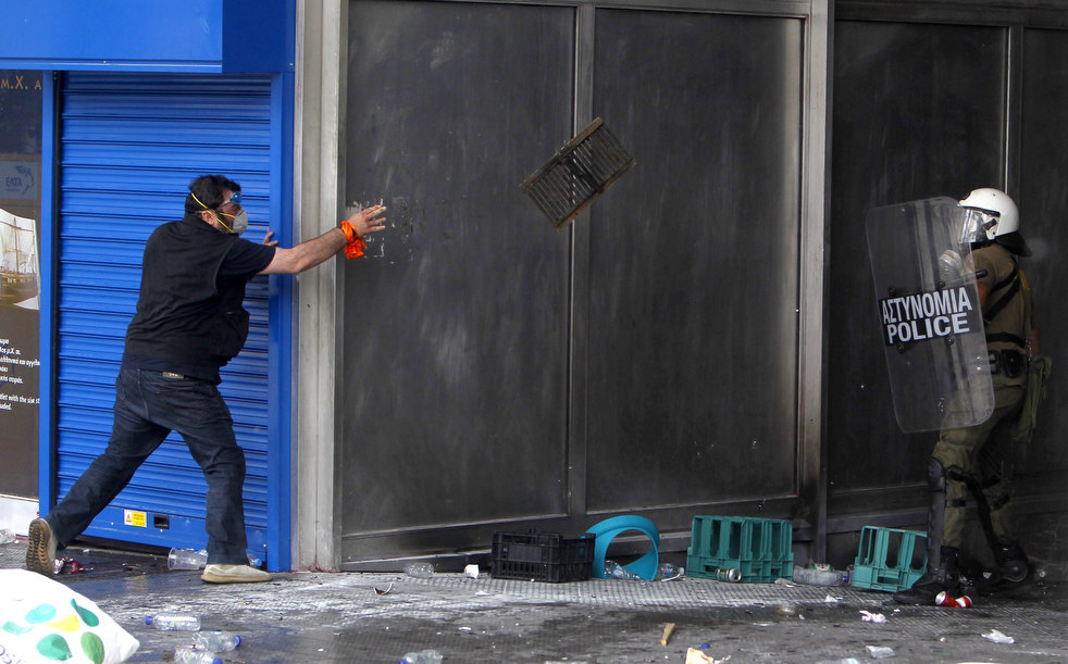 greece_financial_0615_26.jpg