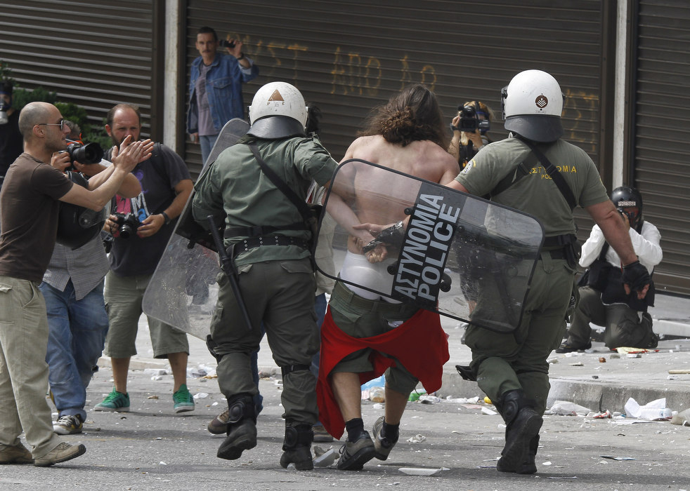 greece_financial_0615_33.jpg