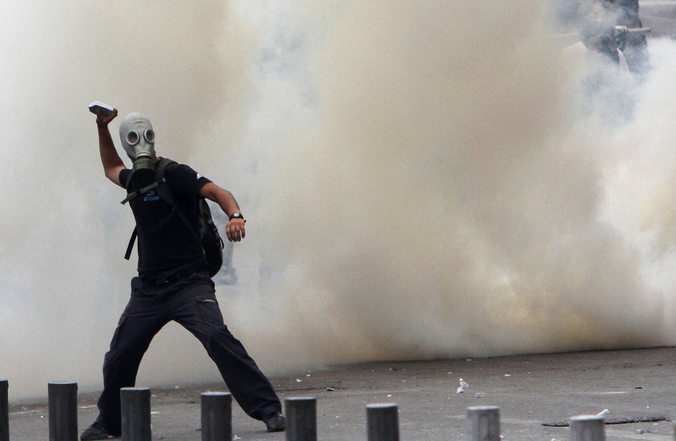 greece_riots_0629_12.jpg