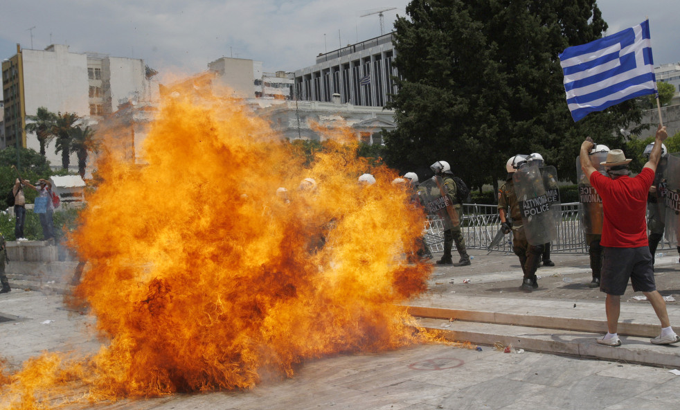 greece_riots_0629_24.jpg