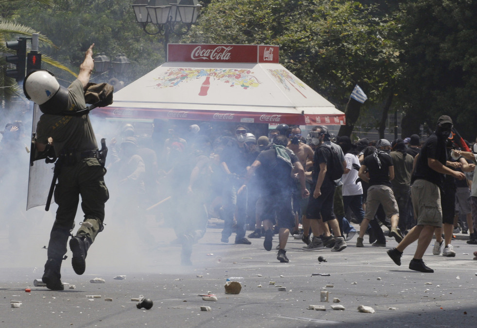 greece_riots_0629_27.jpg