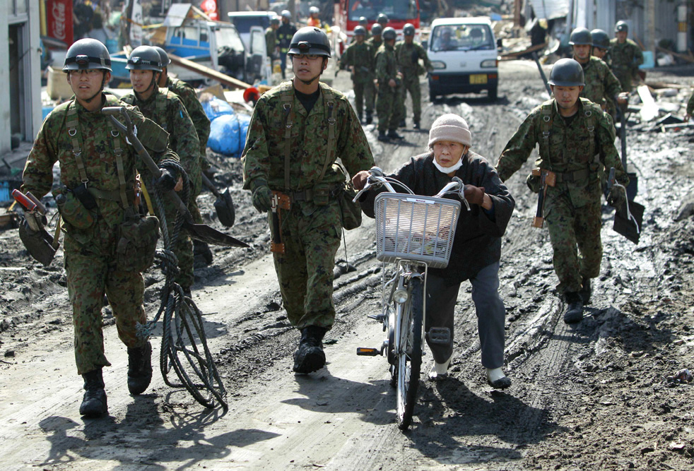 japan_quake14_07.jpg