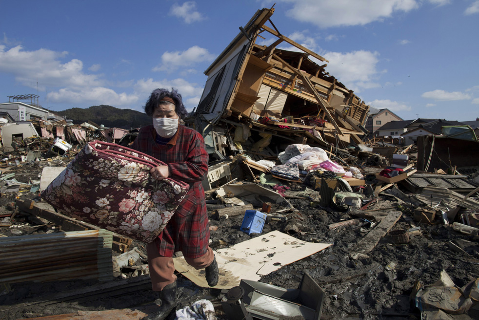 japan_quake18_08.jpg