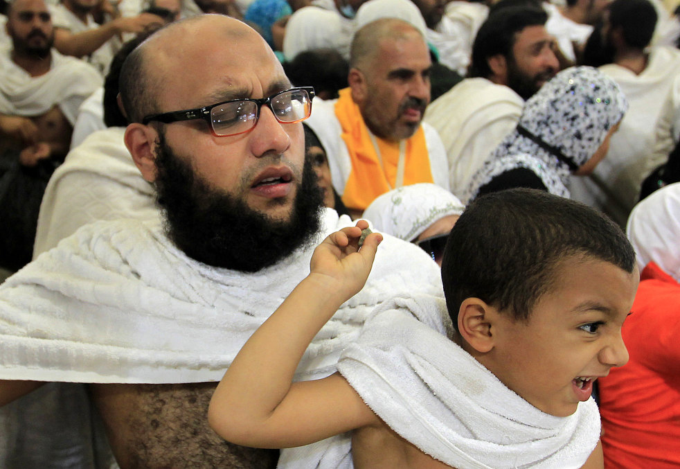 hajj_110611_05.jpg