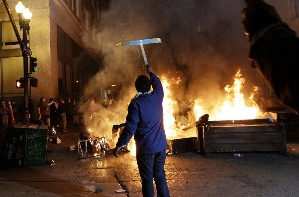 occupy_oakland_1103_05.jpg