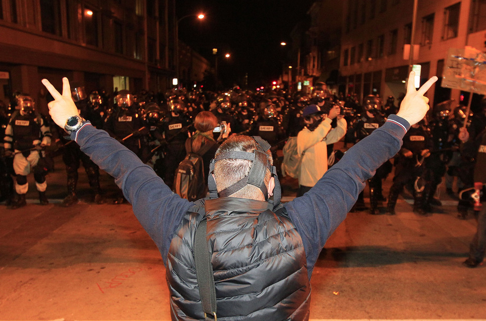 occupy_oakland_1103_08.jpg