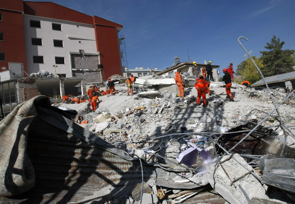 turkey_quake_102411_08.jpg