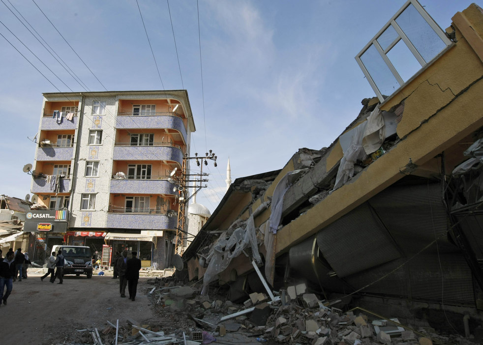turkey_quake_102411_15.jpg