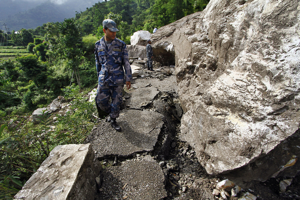 india_earthquake_11.jpg