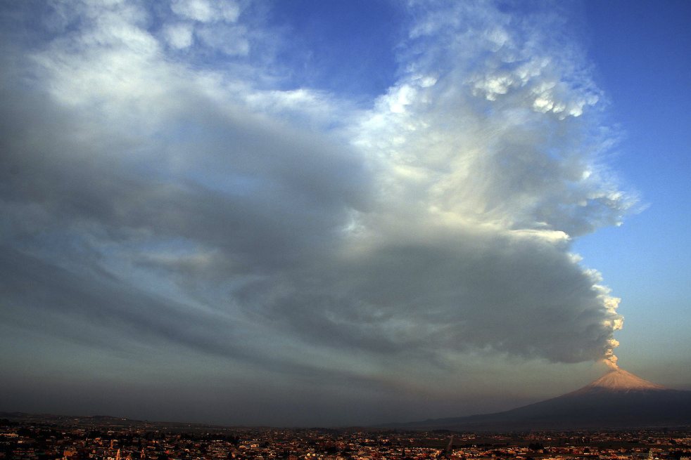 mexico_volcano_01.jpg