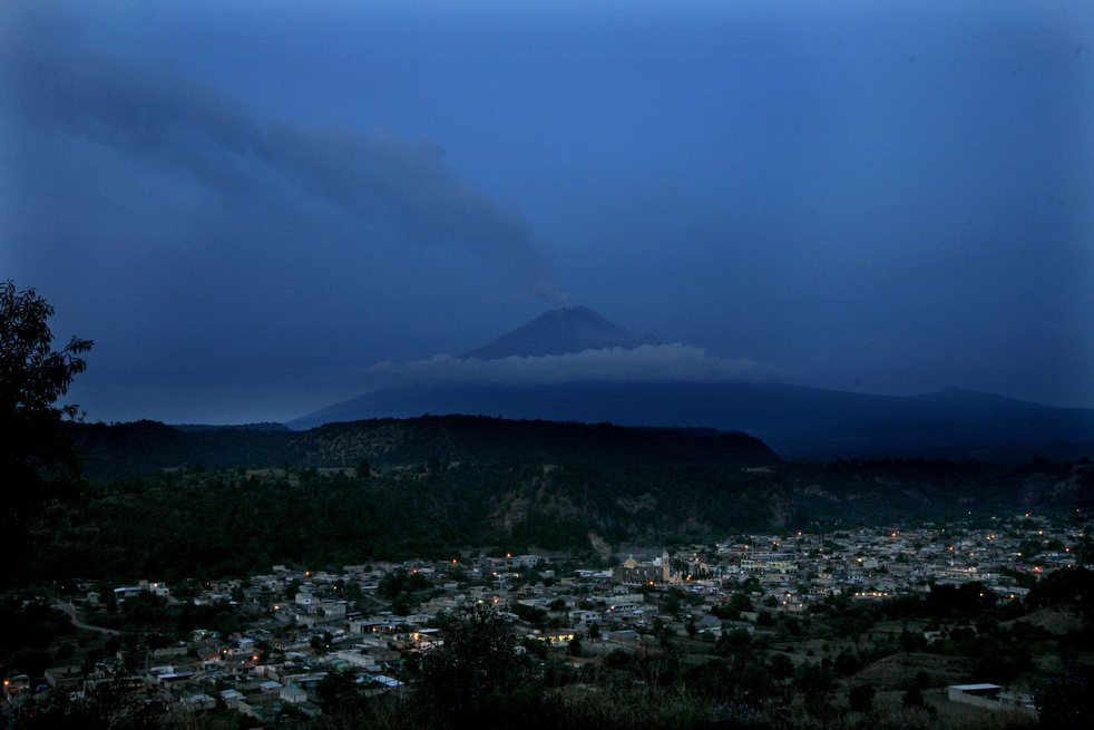 mexico_volcano_02.jpg