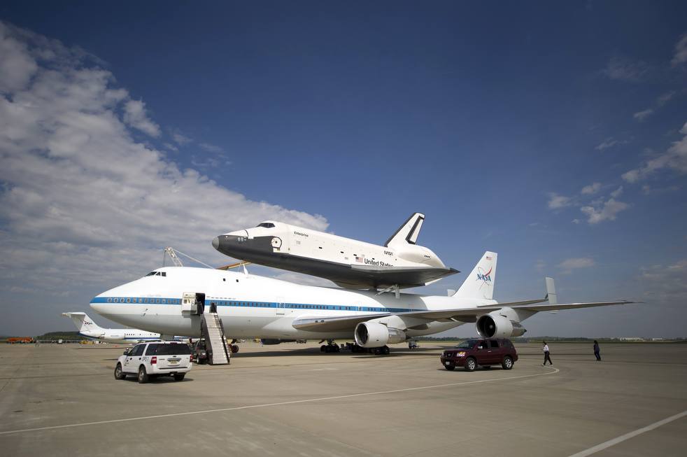 space_shuttle_042712b_04.jpg