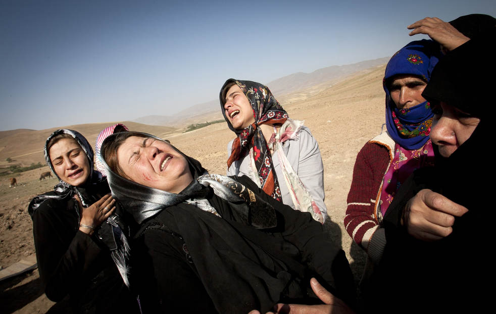 iran_earthquake_081312_05.jpg