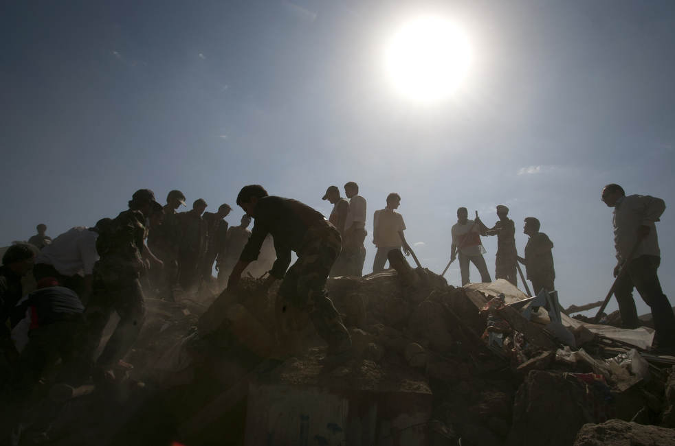 iran_earthquake_081312_06.jpg