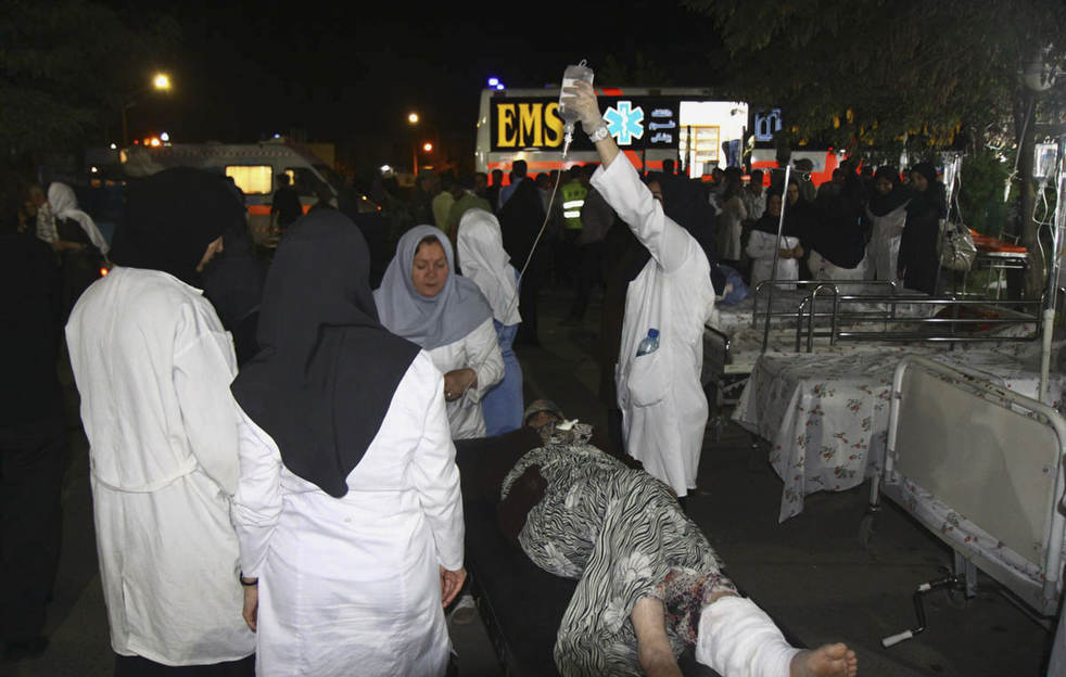 iran_earthquake_081312_17.jpg