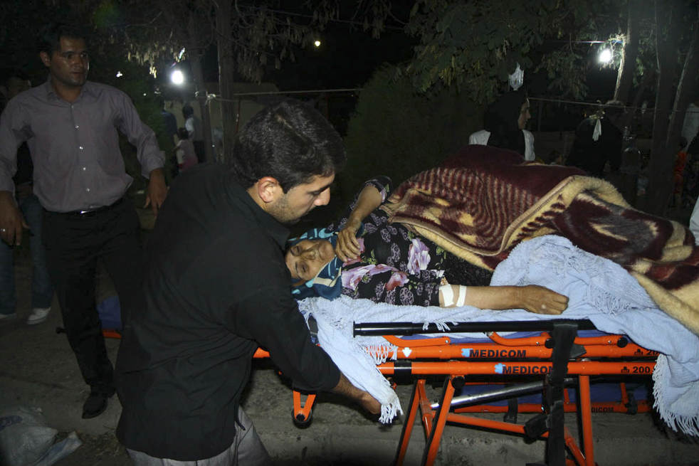 iran_earthquake_081312_18.jpg