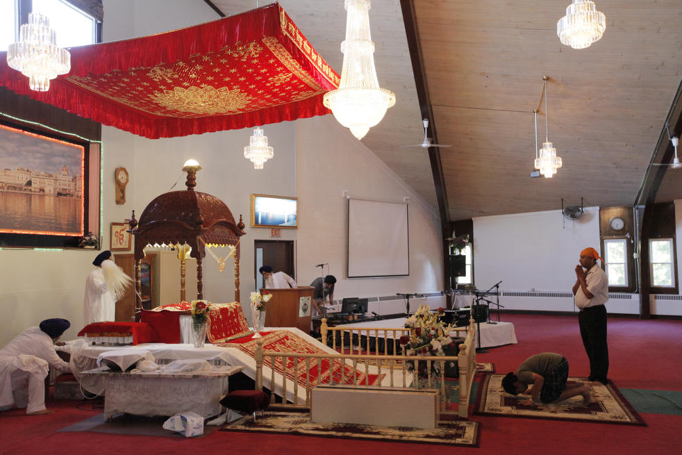 sikh_temple_shooting_13.jpg