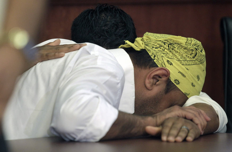 sikh_temple_shooting_23.jpg