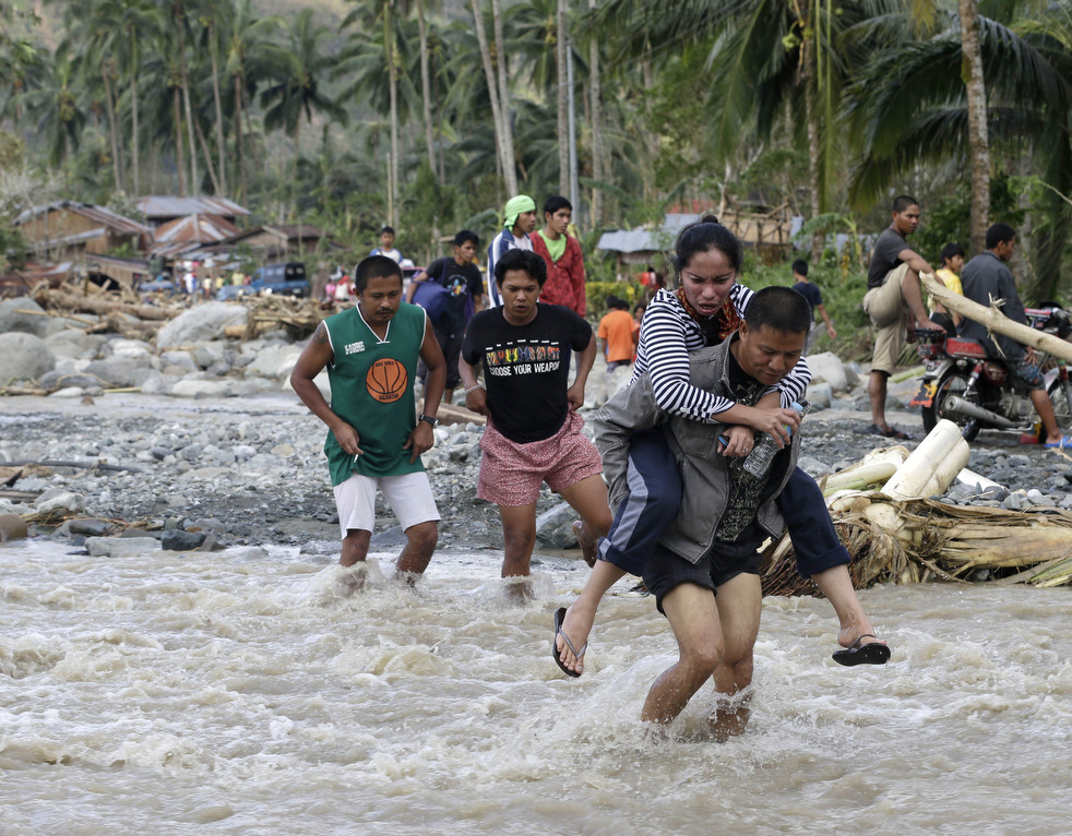 typhoon_bopha_2012_01.jpg