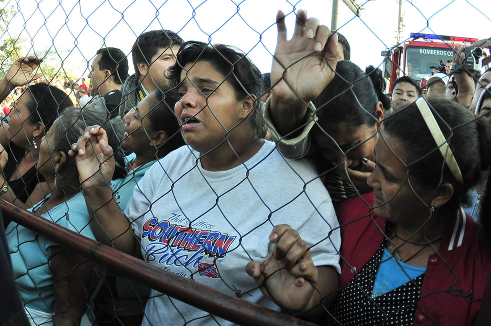 honduras_prison_fire_10.jpg