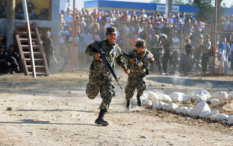 honduras_prison_fire_14.jpg