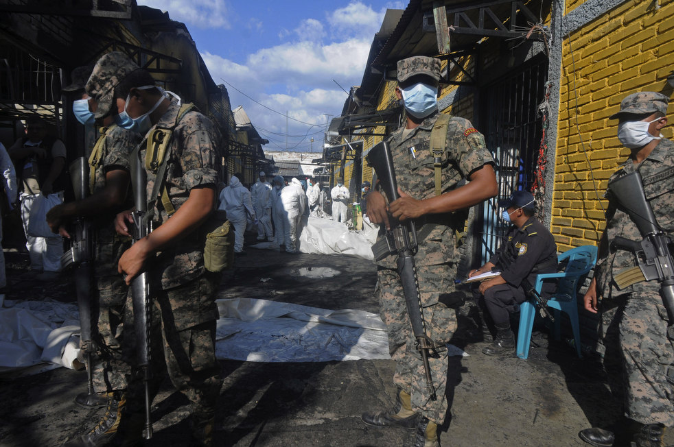 honduras_prison_fire_18.jpg