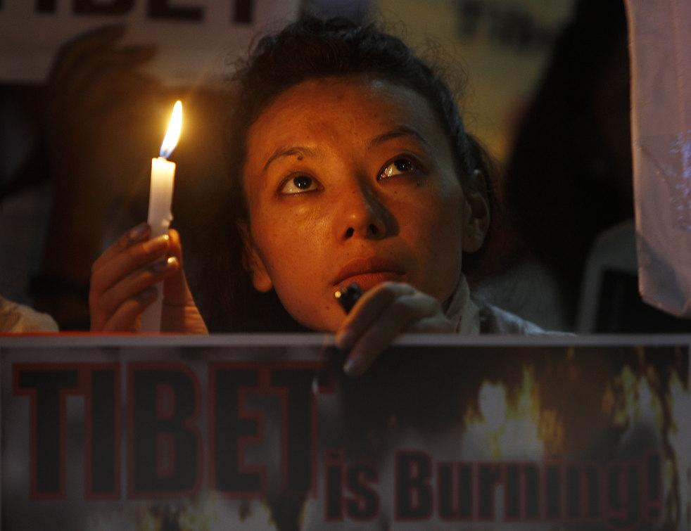 tibet_protest_0212_05.jpg