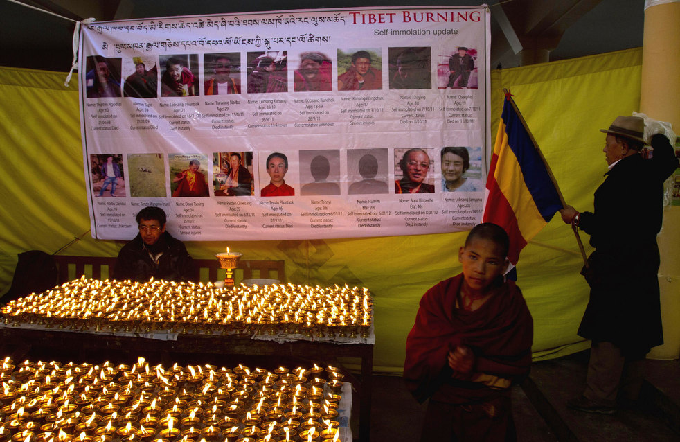tibet_protest_0212_09.jpg