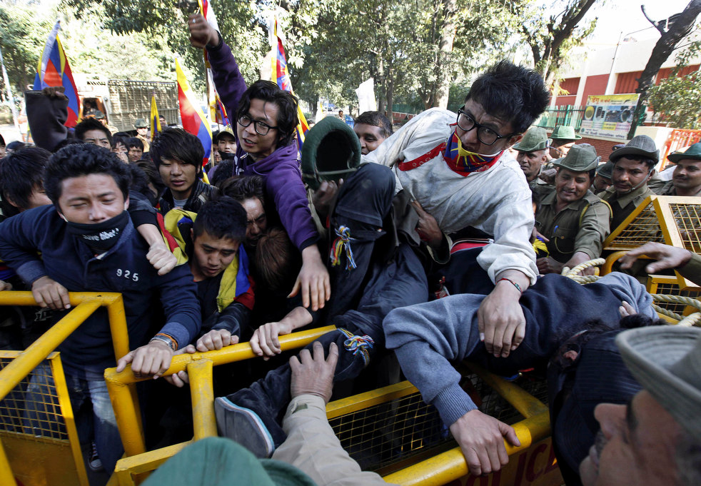 tibet_protest_0212_15.jpg