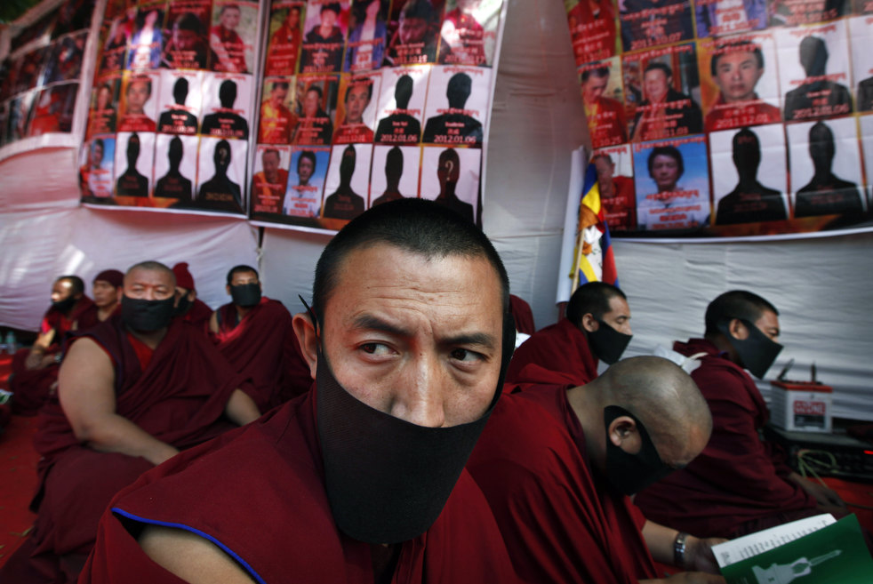 tibet_protest_0212_16.jpg