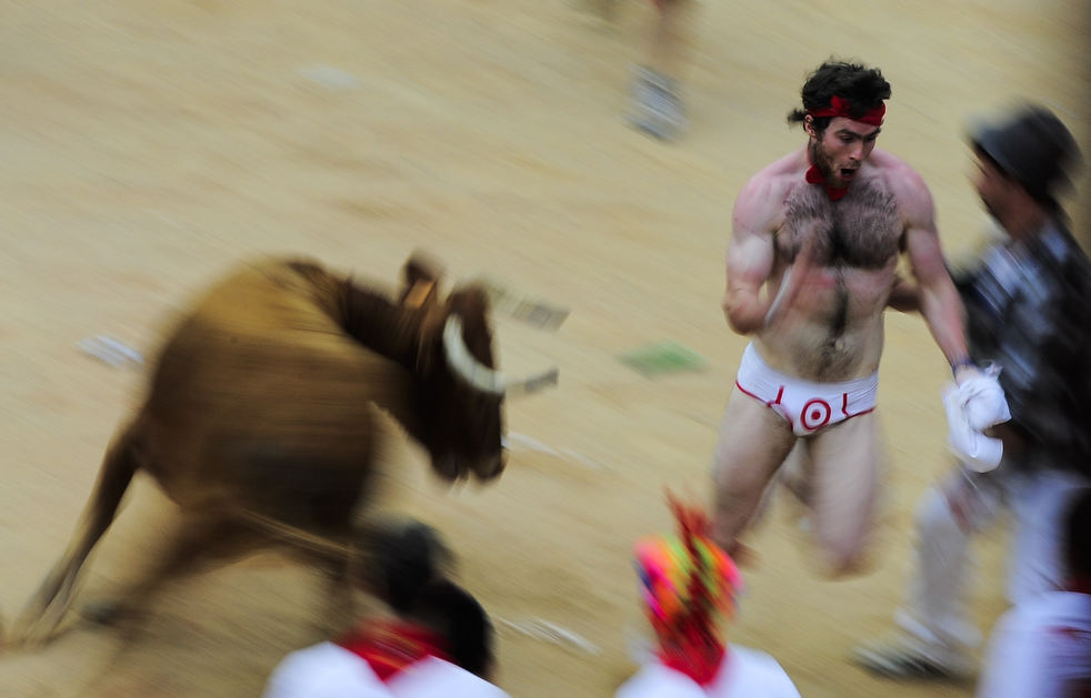 san_fermin_bull_run_05.jpg